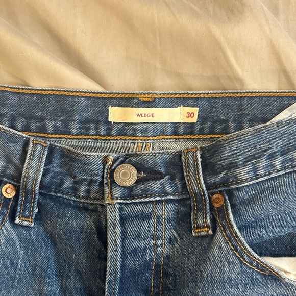 Levi’s Premium Denim Button Fly Wedgie Jean - Picture 5 of 10